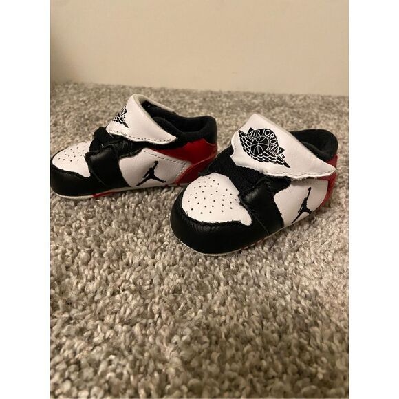 Nike Air Jordan Soft Sole Retro Baby Booties size 2c - Picture 3 of 6